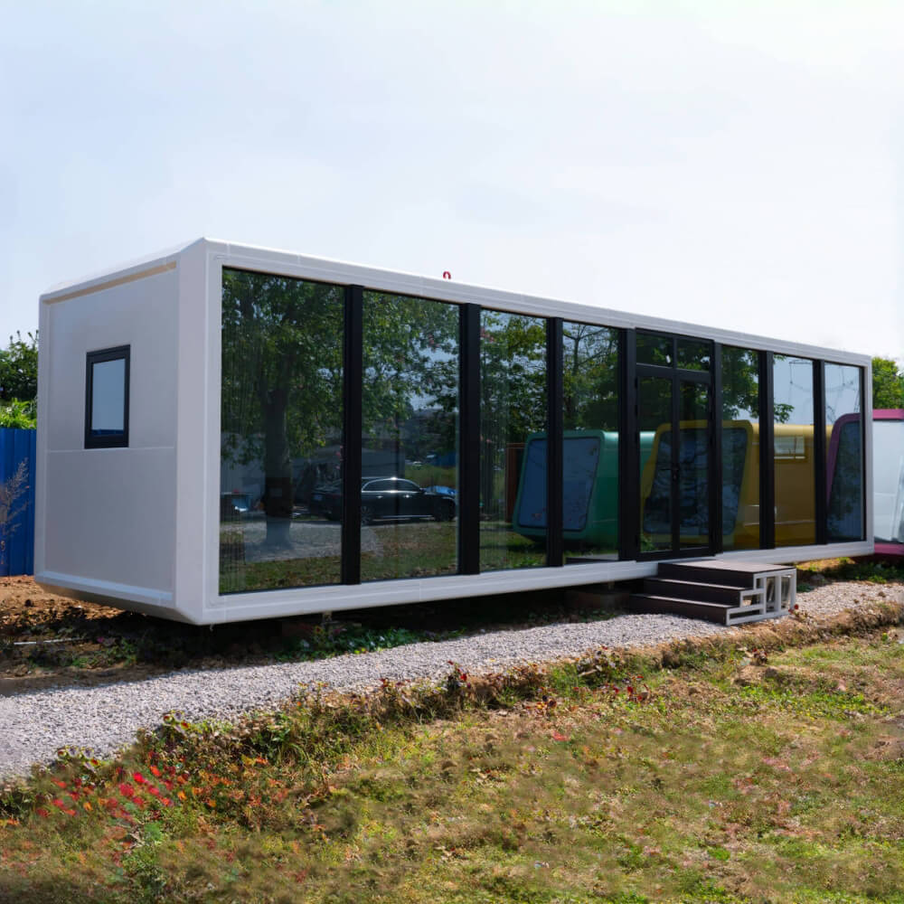 Apple Cabins: Organic Design